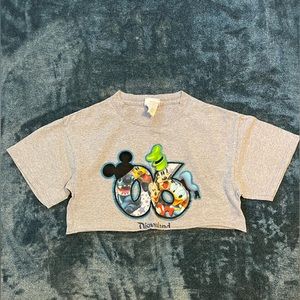 disneyland size medium gray crop top disney mickey mouse